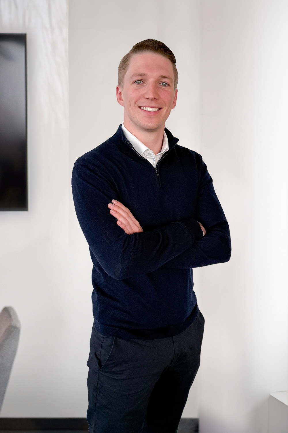 Team_MoritzW_02 Porträtfoto von Moritz Weinhändler, Manager Operations bei ECCO GROUP